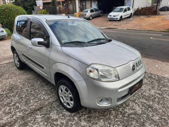 FIAT UNO 1.0 VIVACE 8V FLEX 4P MANUAL